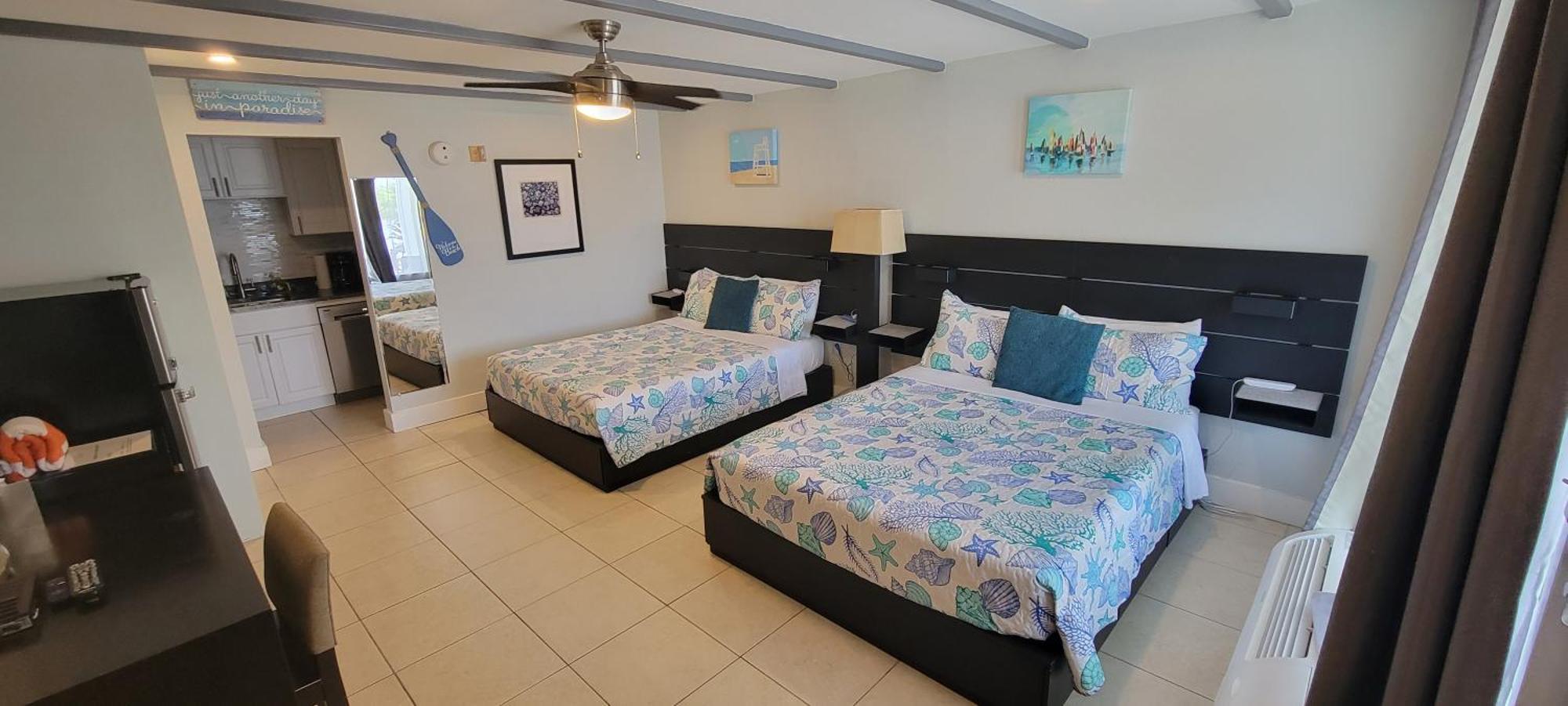 River Delight,Studio109, Beach & Pool Steps Away + Wifi Ruskin Exterior photo